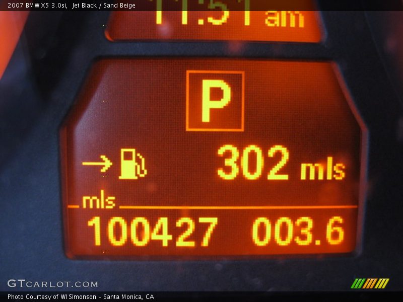 Jet Black / Sand Beige 2007 BMW X5 3.0si