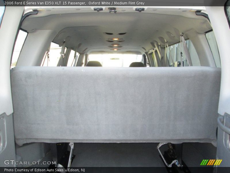 Oxford White / Medium Flint Grey 2006 Ford E Series Van E350 XLT 15 Passenger