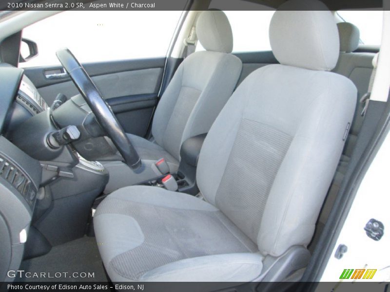 Aspen White / Charcoal 2010 Nissan Sentra 2.0 SR