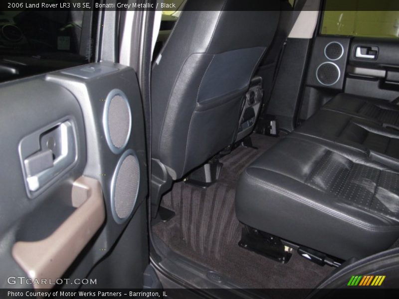 Bonatti Grey Metallic / Black 2006 Land Rover LR3 V8 SE