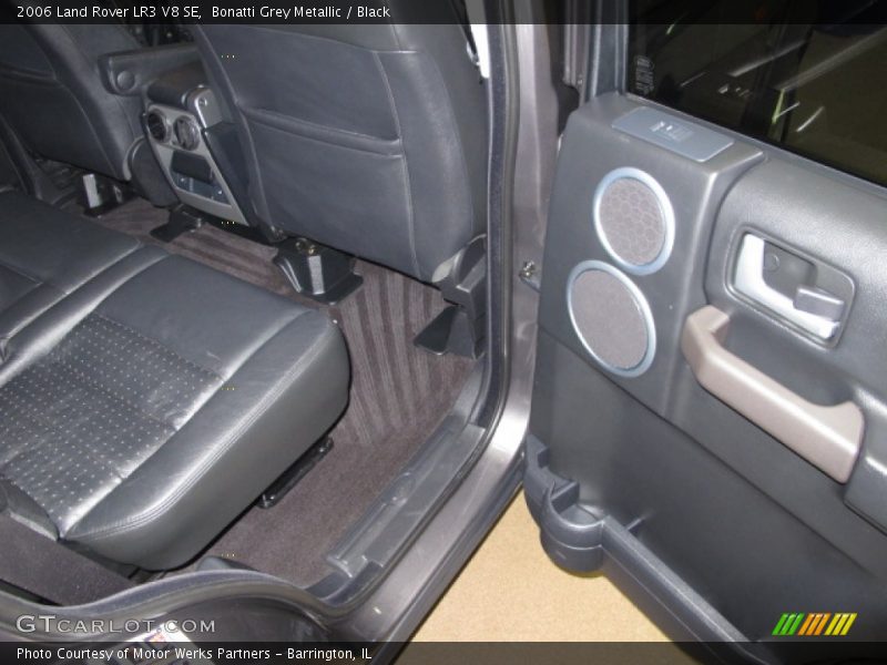 Bonatti Grey Metallic / Black 2006 Land Rover LR3 V8 SE
