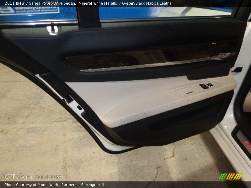 Mineral White Metallic / Oyster/Black Nappa Leather 2011 BMW 7 Series 750i xDrive Sedan