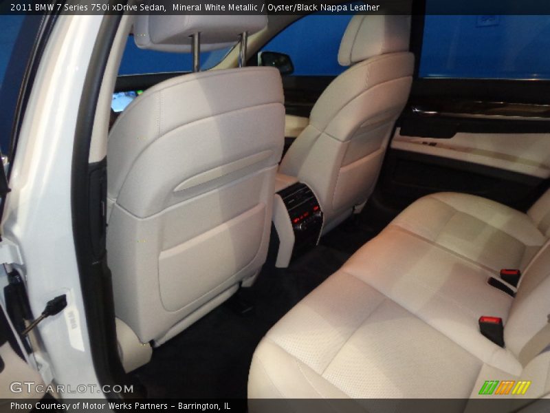 Mineral White Metallic / Oyster/Black Nappa Leather 2011 BMW 7 Series 750i xDrive Sedan