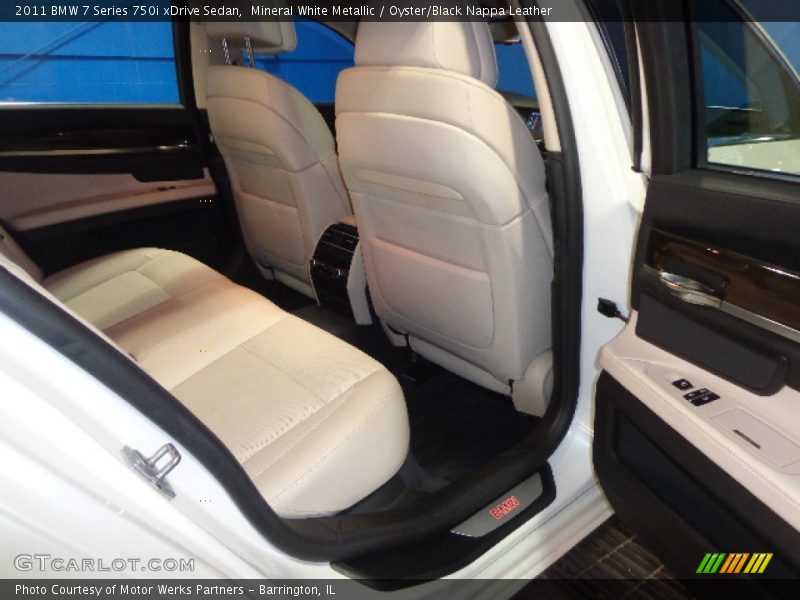 Mineral White Metallic / Oyster/Black Nappa Leather 2011 BMW 7 Series 750i xDrive Sedan