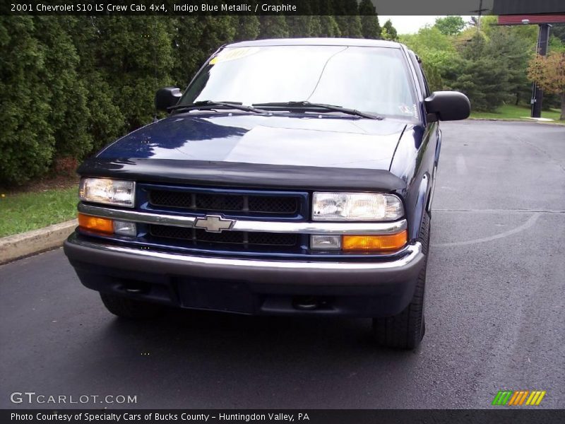 Indigo Blue Metallic / Graphite 2001 Chevrolet S10 LS Crew Cab 4x4