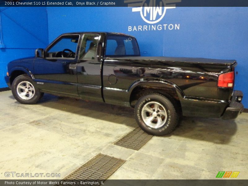 Onyx Black / Graphite 2001 Chevrolet S10 LS Extended Cab
