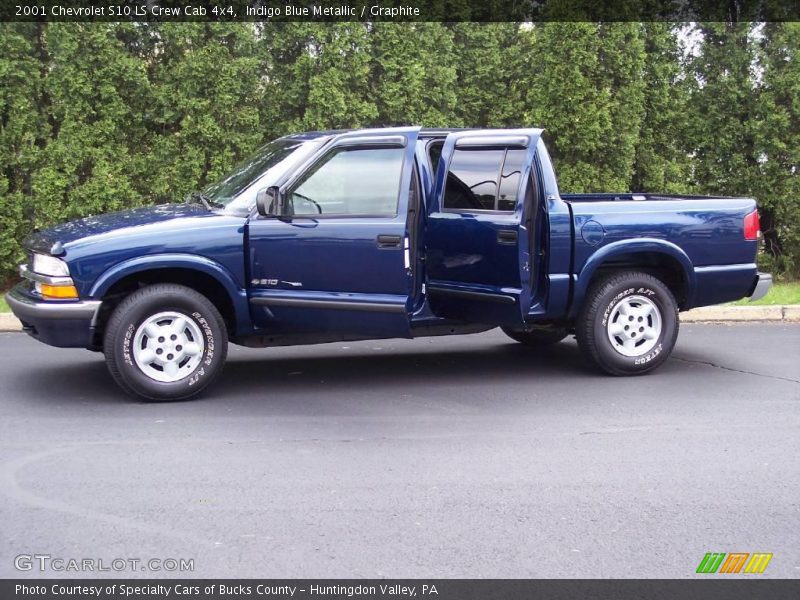 Indigo Blue Metallic / Graphite 2001 Chevrolet S10 LS Crew Cab 4x4