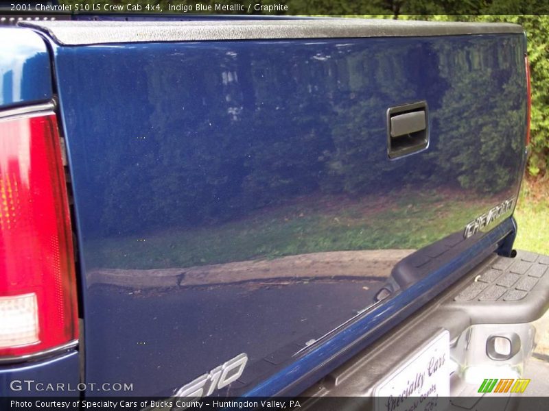 Indigo Blue Metallic / Graphite 2001 Chevrolet S10 LS Crew Cab 4x4