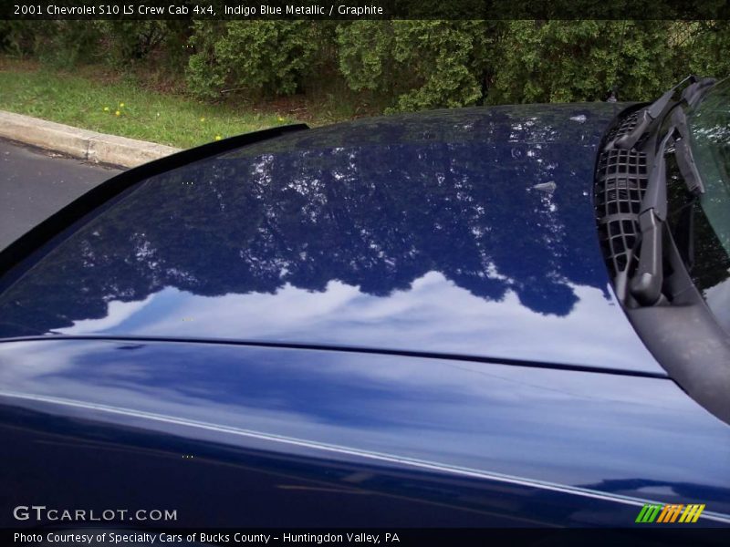 Indigo Blue Metallic / Graphite 2001 Chevrolet S10 LS Crew Cab 4x4
