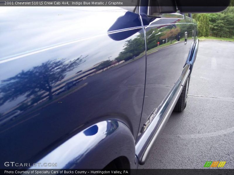 Indigo Blue Metallic / Graphite 2001 Chevrolet S10 LS Crew Cab 4x4
