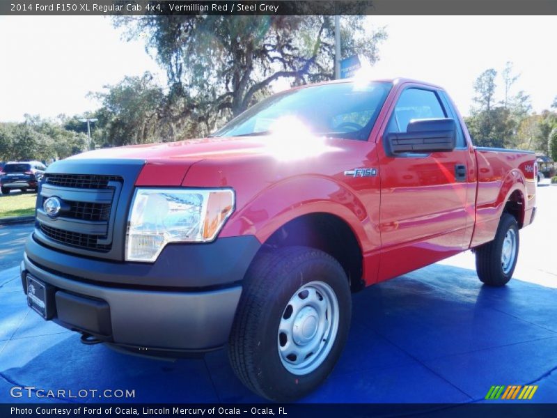 Front 3/4 View of 2014 F150 XL Regular Cab 4x4