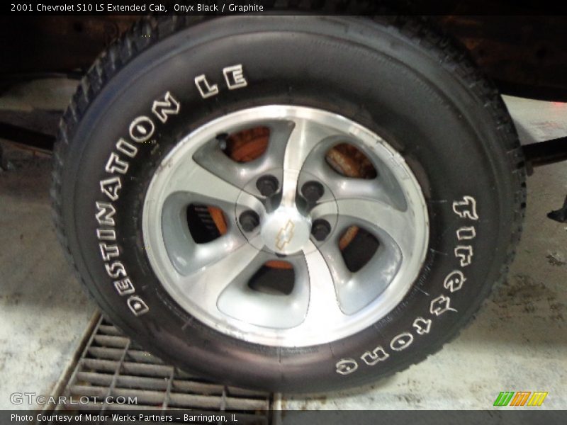 Onyx Black / Graphite 2001 Chevrolet S10 LS Extended Cab