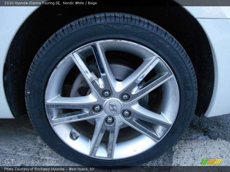 Nordic White / Beige 2010 Hyundai Elantra Touring SE