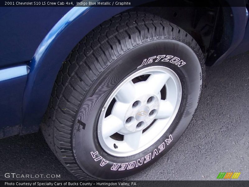 Indigo Blue Metallic / Graphite 2001 Chevrolet S10 LS Crew Cab 4x4