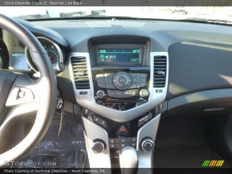 Red Hot / Jet Black 2014 Chevrolet Cruze LT