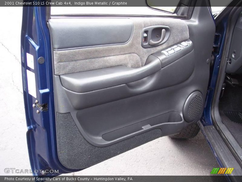 Indigo Blue Metallic / Graphite 2001 Chevrolet S10 LS Crew Cab 4x4