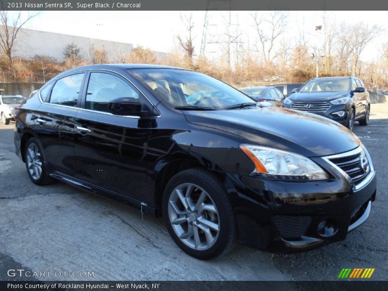 Super Black / Charcoal 2013 Nissan Sentra SR