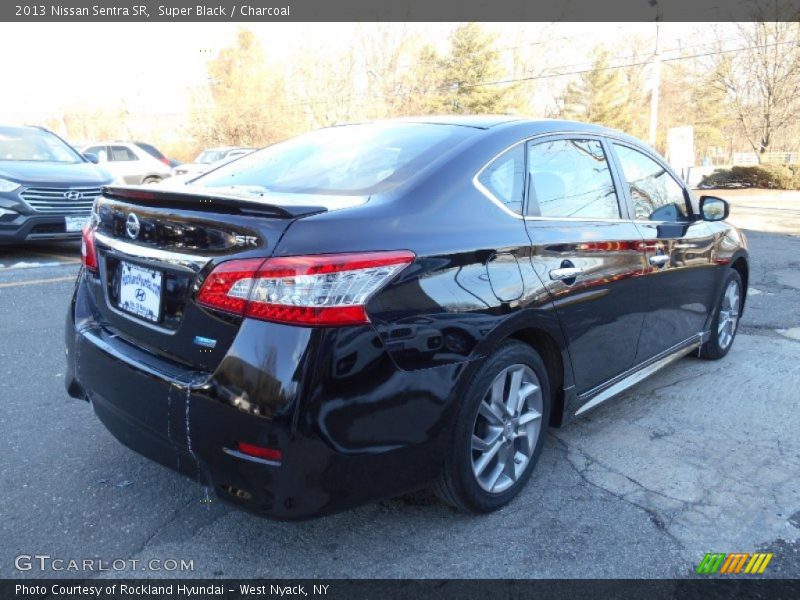 Super Black / Charcoal 2013 Nissan Sentra SR