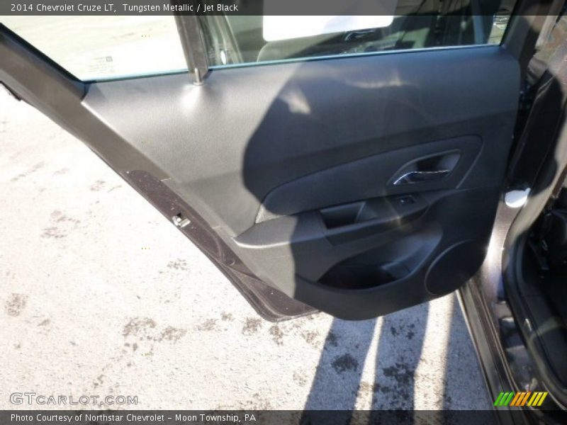 Tungsten Metallic / Jet Black 2014 Chevrolet Cruze LT