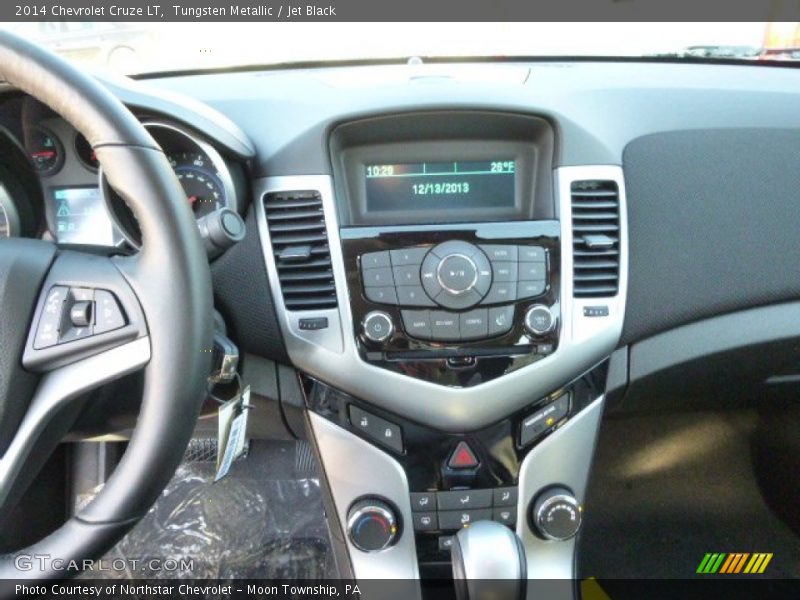 Tungsten Metallic / Jet Black 2014 Chevrolet Cruze LT