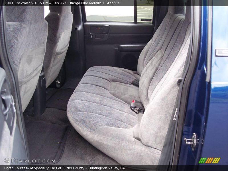 Indigo Blue Metallic / Graphite 2001 Chevrolet S10 LS Crew Cab 4x4
