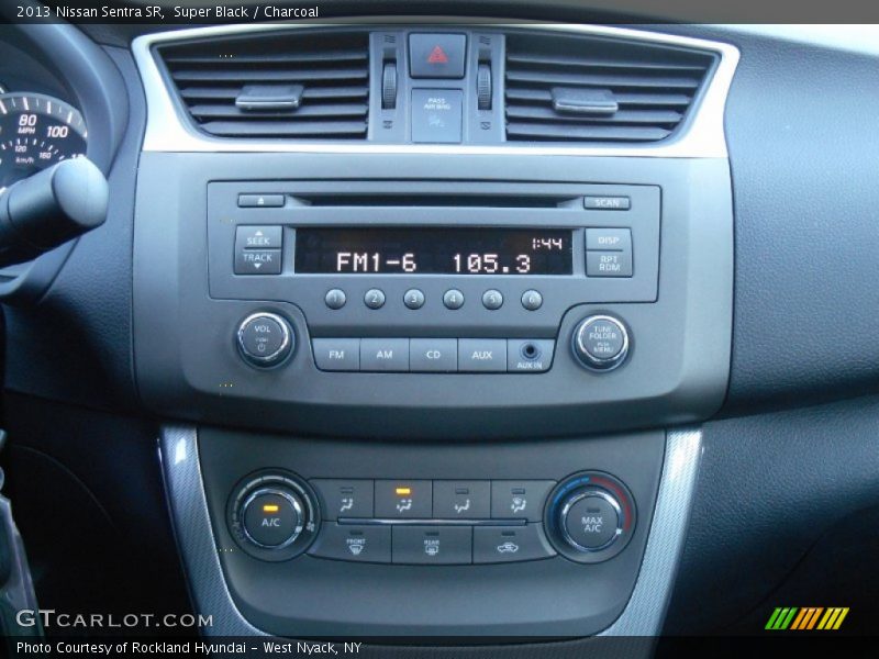 Super Black / Charcoal 2013 Nissan Sentra SR