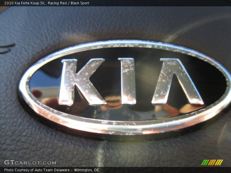 Racing Red / Black Sport 2010 Kia Forte Koup SX