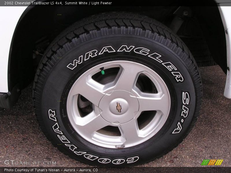 Summit White / Light Pewter 2002 Chevrolet TrailBlazer LS 4x4