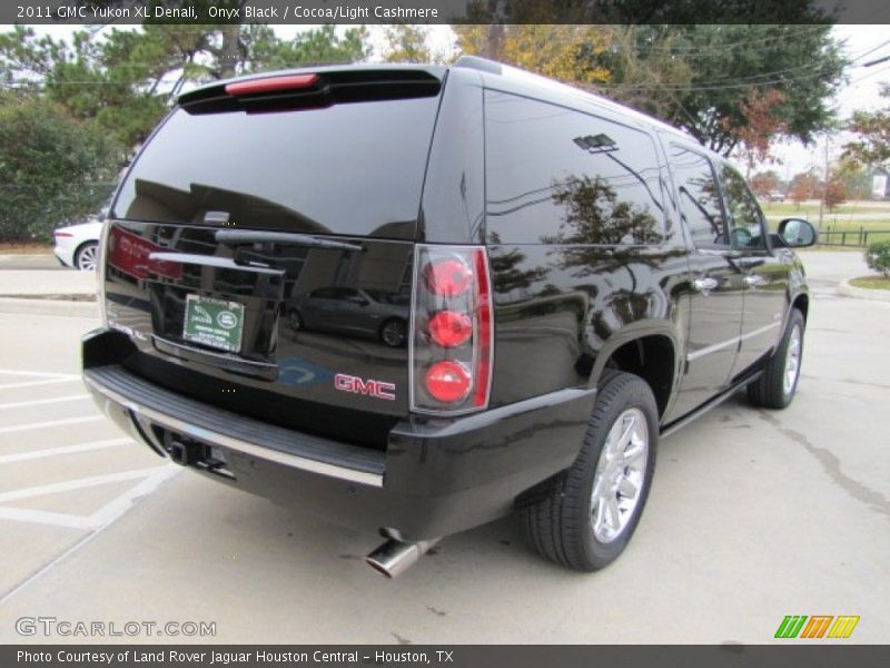 Onyx Black / Cocoa/Light Cashmere 2011 GMC Yukon XL Denali