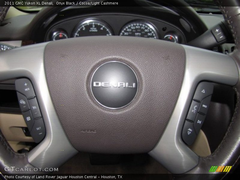 Onyx Black / Cocoa/Light Cashmere 2011 GMC Yukon XL Denali