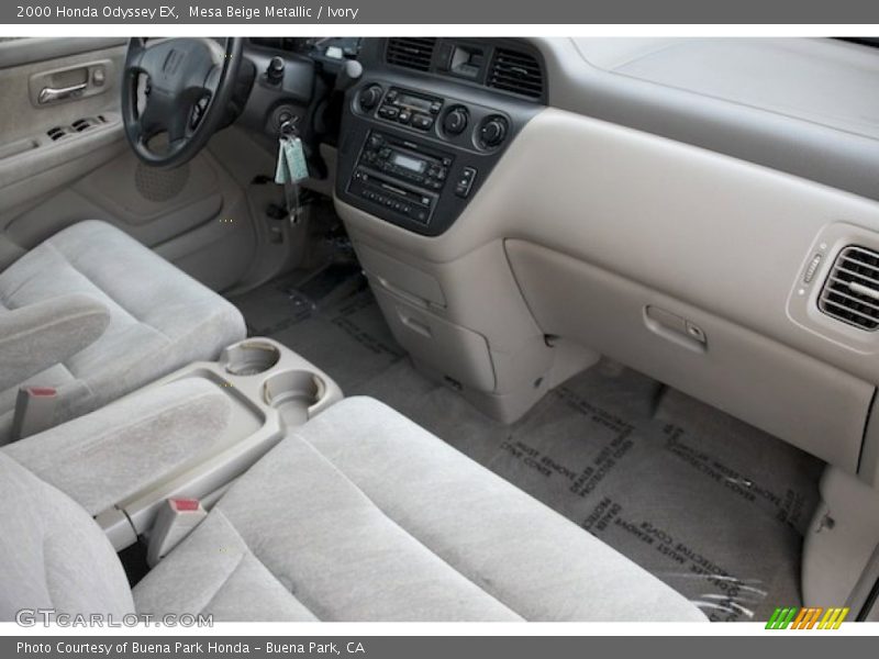 Mesa Beige Metallic / Ivory 2000 Honda Odyssey EX