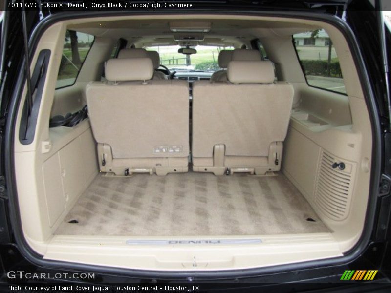 Onyx Black / Cocoa/Light Cashmere 2011 GMC Yukon XL Denali