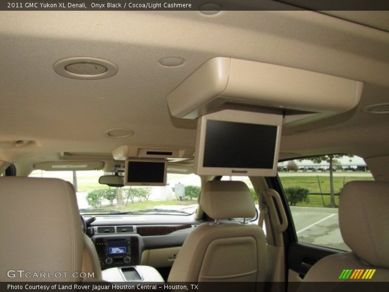 Onyx Black / Cocoa/Light Cashmere 2011 GMC Yukon XL Denali