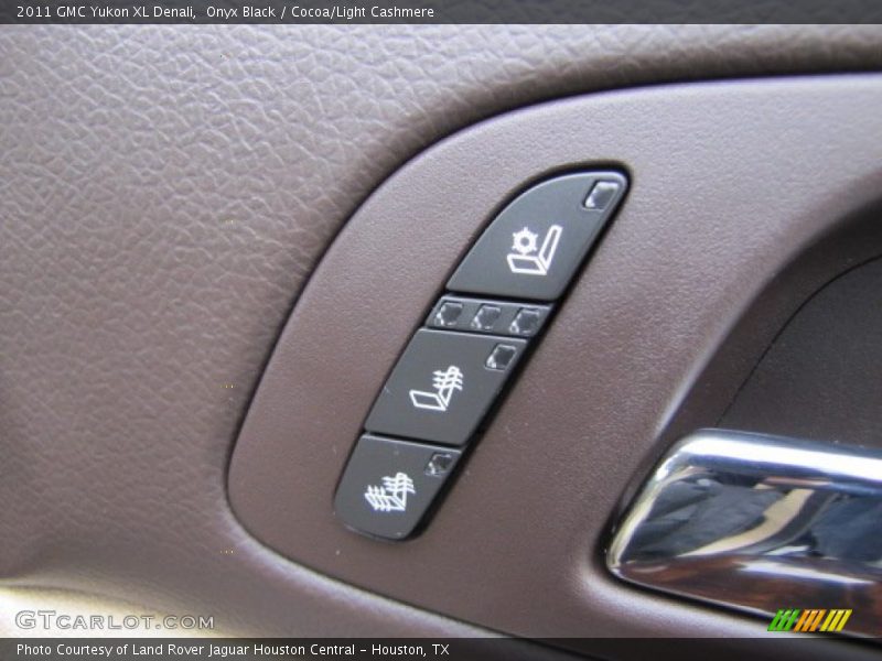 Onyx Black / Cocoa/Light Cashmere 2011 GMC Yukon XL Denali