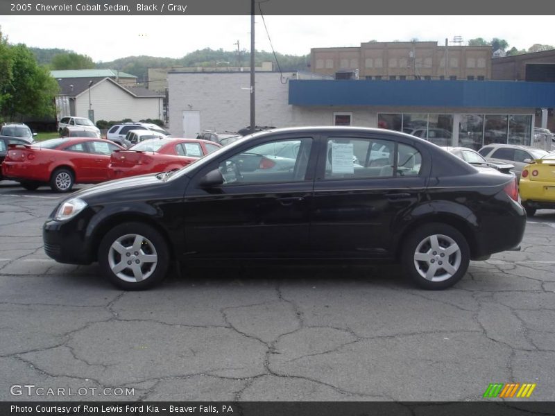 Black / Gray 2005 Chevrolet Cobalt Sedan