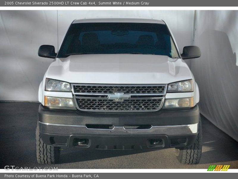 Summit White / Medium Gray 2005 Chevrolet Silverado 2500HD LT Crew Cab 4x4