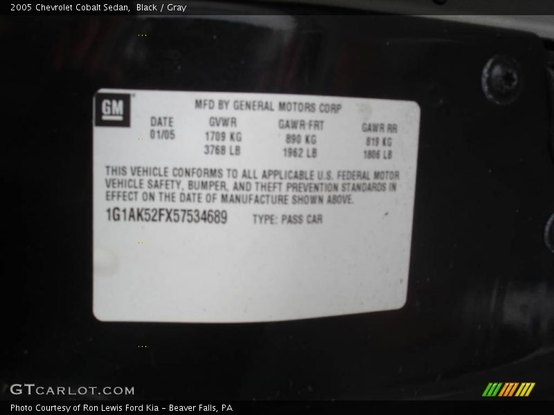 Black / Gray 2005 Chevrolet Cobalt Sedan