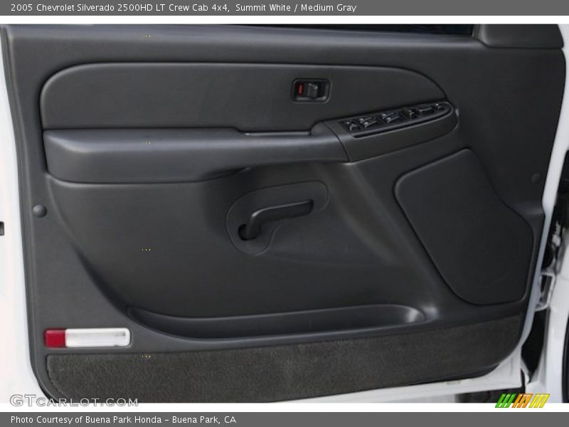 Summit White / Medium Gray 2005 Chevrolet Silverado 2500HD LT Crew Cab 4x4