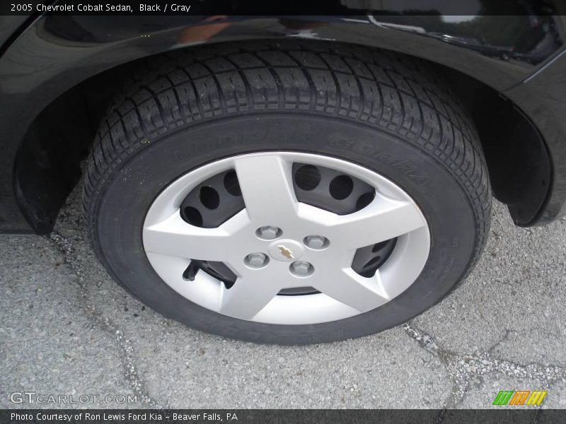Black / Gray 2005 Chevrolet Cobalt Sedan