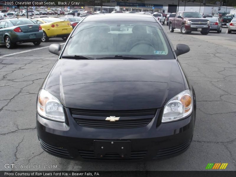 Black / Gray 2005 Chevrolet Cobalt Sedan