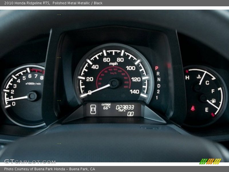 Polished Metal Metallic / Black 2010 Honda Ridgeline RTS