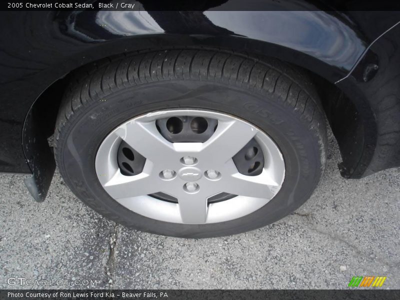 Black / Gray 2005 Chevrolet Cobalt Sedan