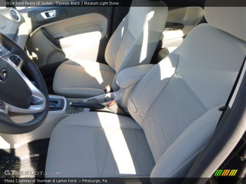 Tuxedo Black / Medium Light Stone 2014 Ford Fiesta SE Sedan