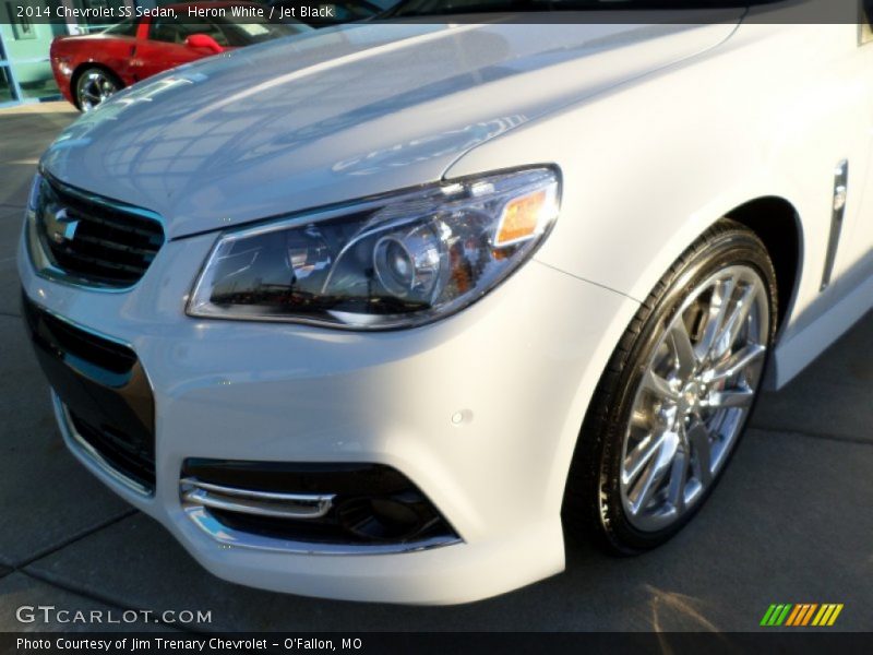 Heron White / Jet Black 2014 Chevrolet SS Sedan