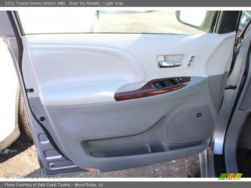 Silver Sky Metallic / Light Gray 2011 Toyota Sienna Limited AWD