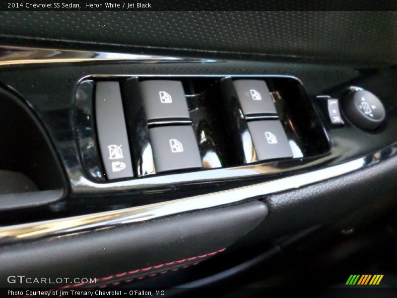 Heron White / Jet Black 2014 Chevrolet SS Sedan