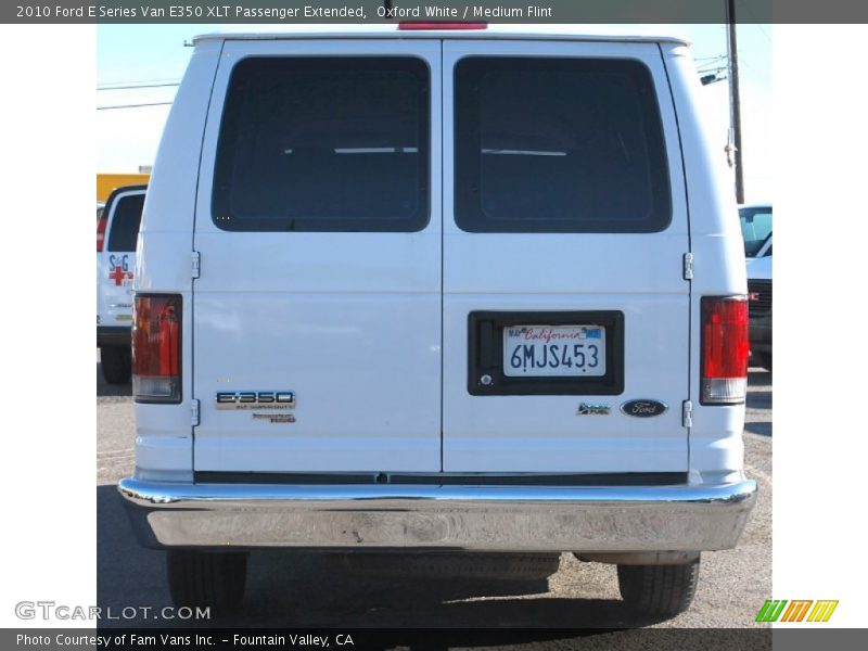 Oxford White / Medium Flint 2010 Ford E Series Van E350 XLT Passenger Extended