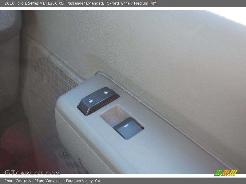 Oxford White / Medium Flint 2010 Ford E Series Van E350 XLT Passenger Extended