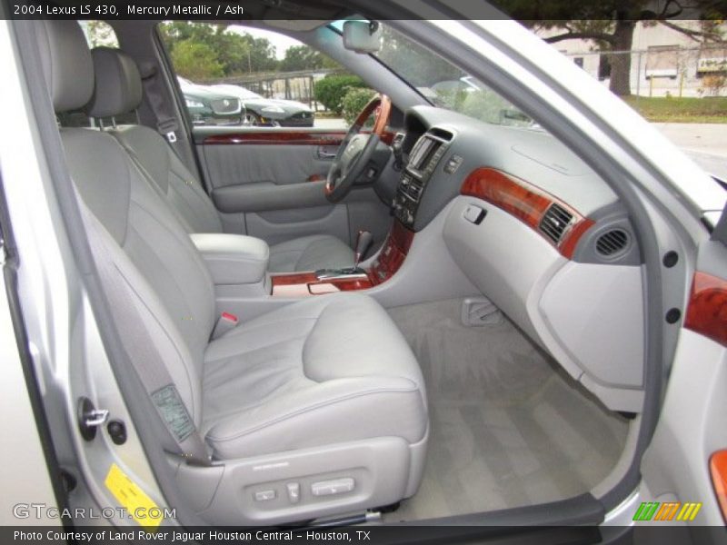 Front Seat of 2004 LS 430