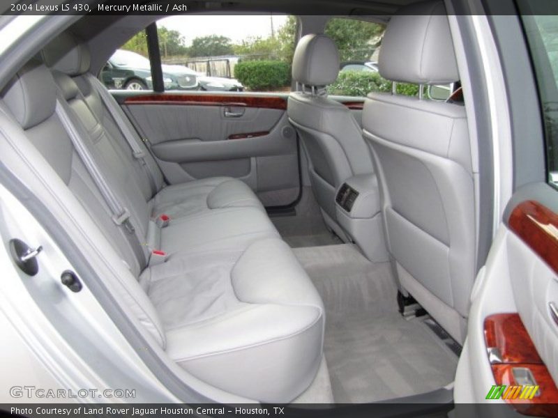 Rear Seat of 2004 LS 430